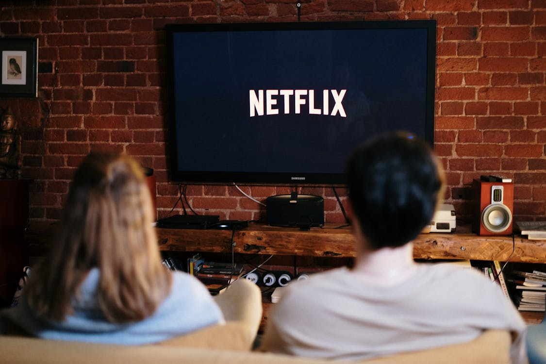 Affordable home TV setup illustrating a cheap home streaming setup for everyday streaming.